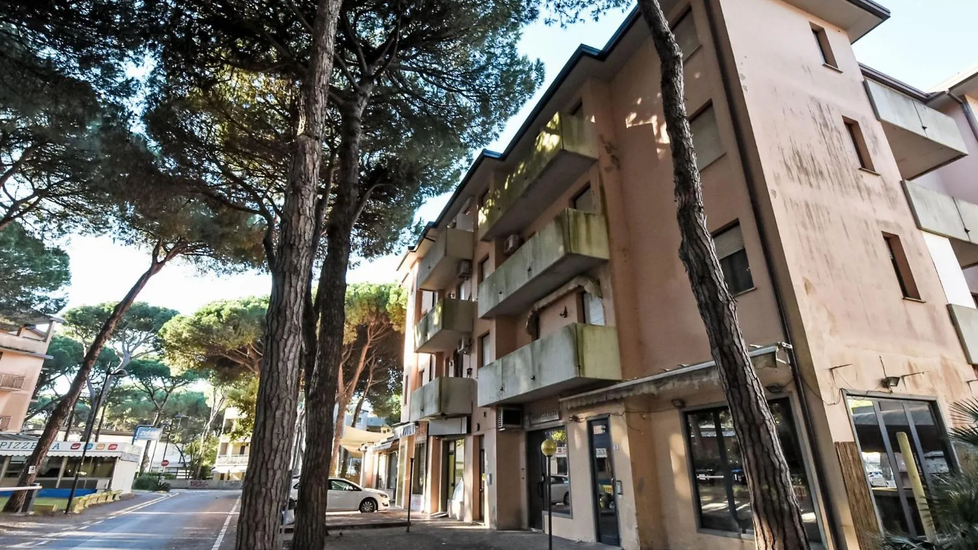 Apartment Antony By Interhome Rosapineta